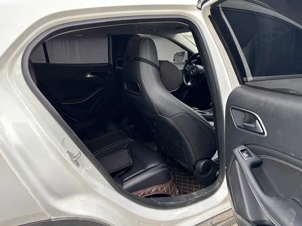 Mercedes-Benz GLA 2017 GLA 200 Dynamic купить на сайте DeffCars