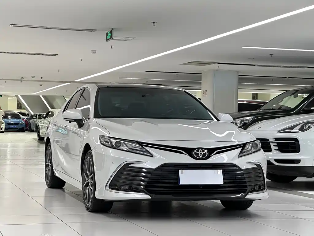 Camry 2021 2.0G Deluxe Edition купить на сайте DeffCars