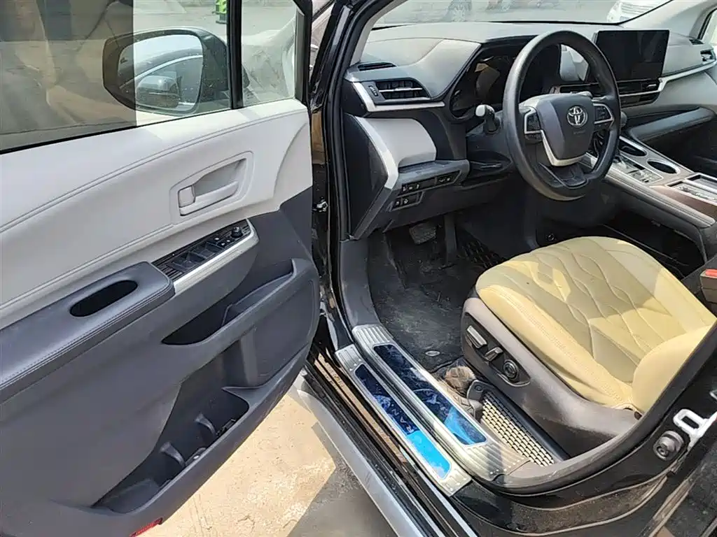 Grevia 2024 2.5L Hybrid Comfort Edition купить на сайте DeffCars