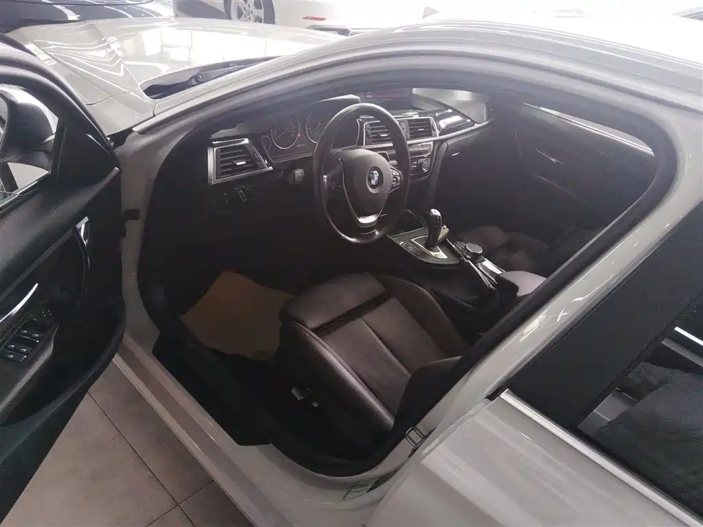 BMW 3 Series 2019 320Li Fashion Model купить на сайте DeffCars