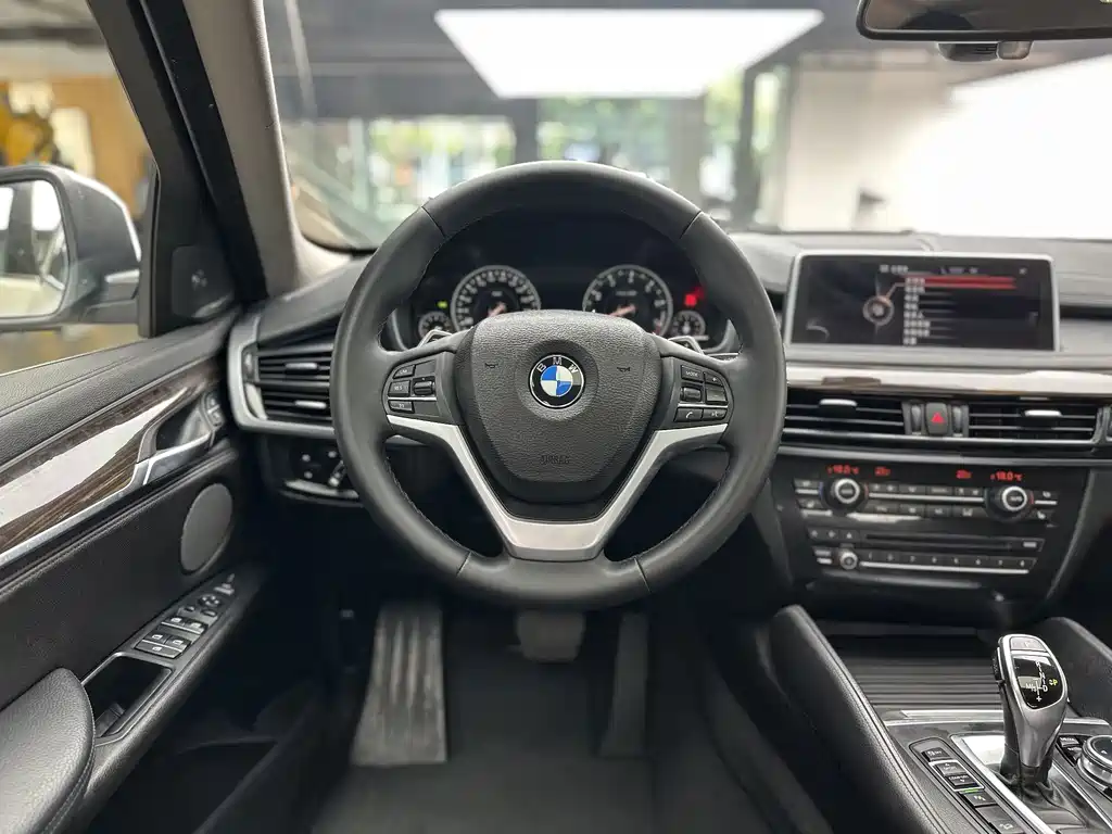 BMW X6 2015 xDrive35i Luxury купить на сайте DeffCars