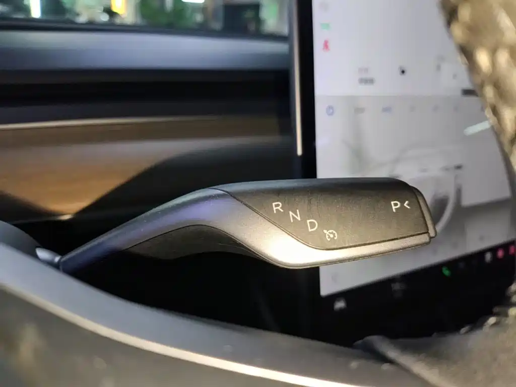 Model 3 2019 standard range rear drive upgraded version купить на сайте DeffCars