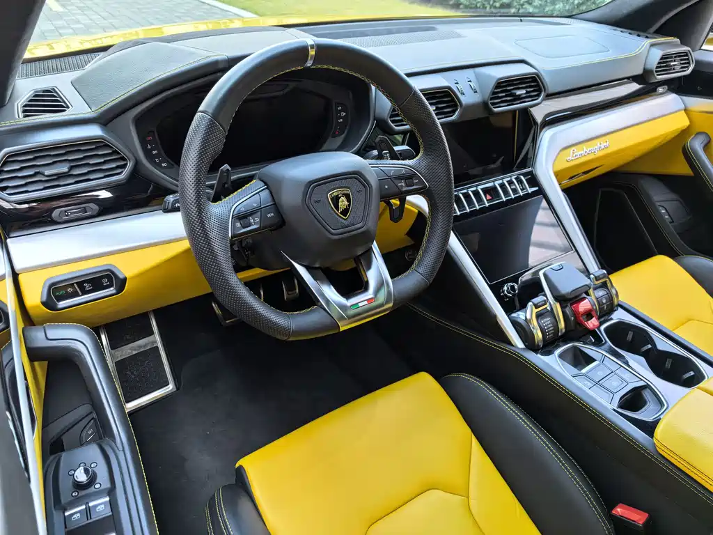 Urus 2021 4.0T V8 купить на сайте DeffCars