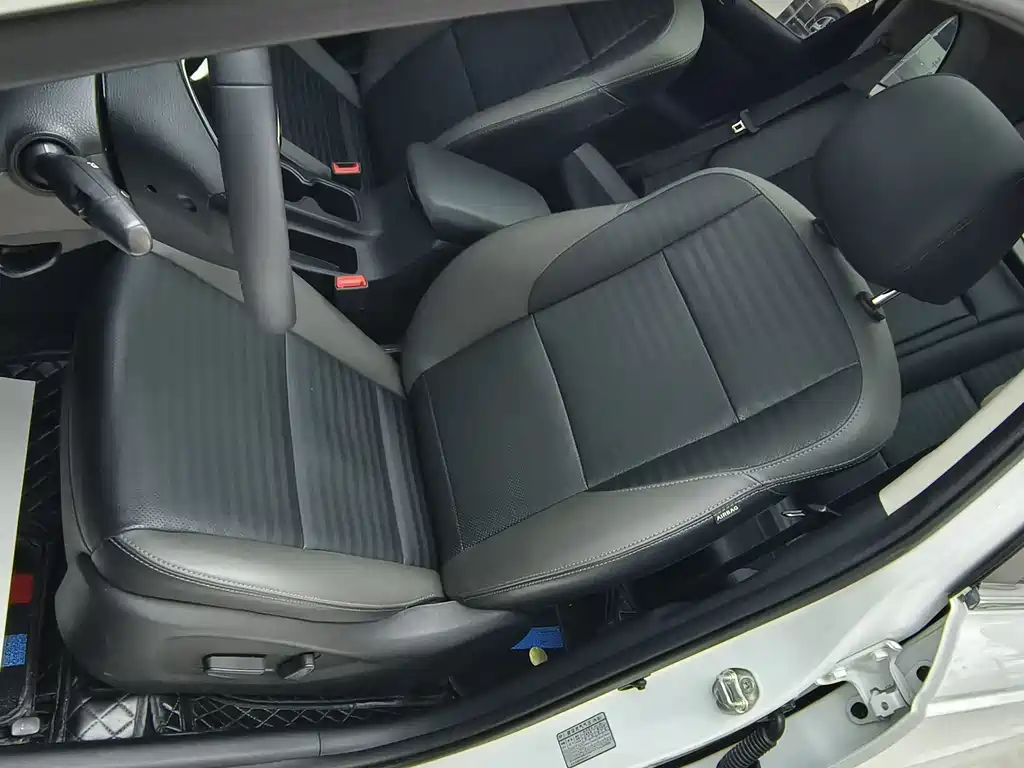 Zhipao 2019 2.0L Automatic Smart Enjoy Deluxe Edition купить на сайте DeffCars
