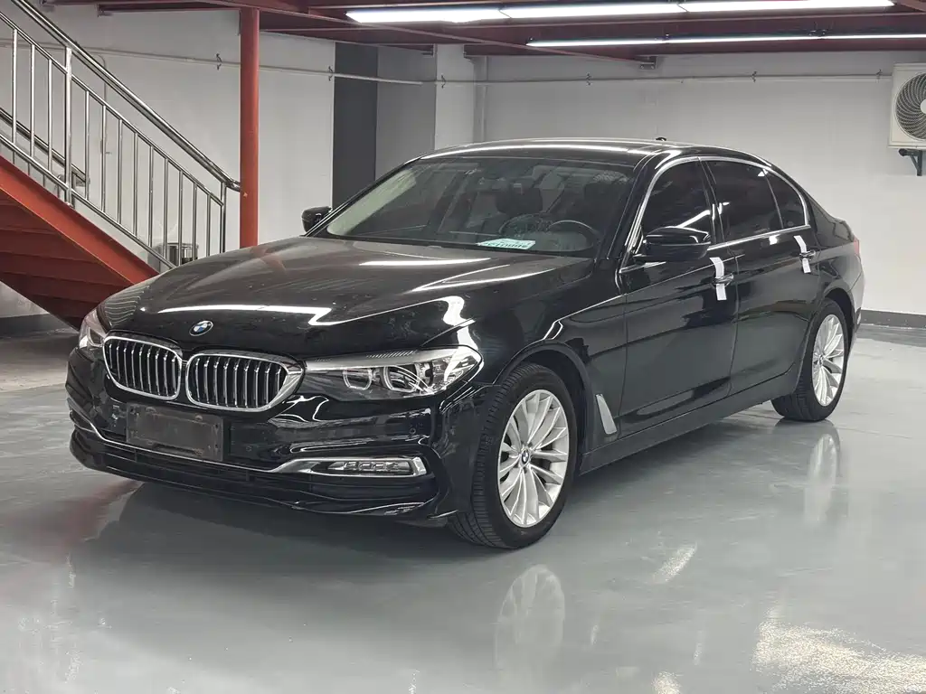 BMW 5 Series 2018 525Li Luxury Package купить на сайте DeffCars
