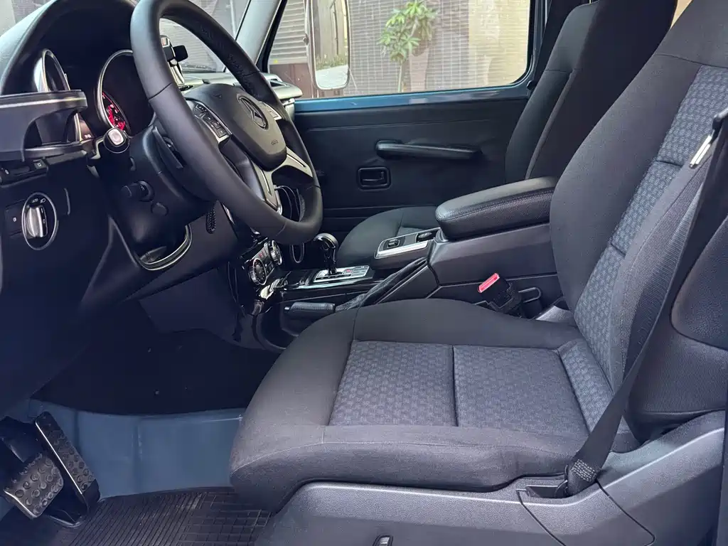 Mercedes G-Class 2017 G350d купить на сайте DeffCars