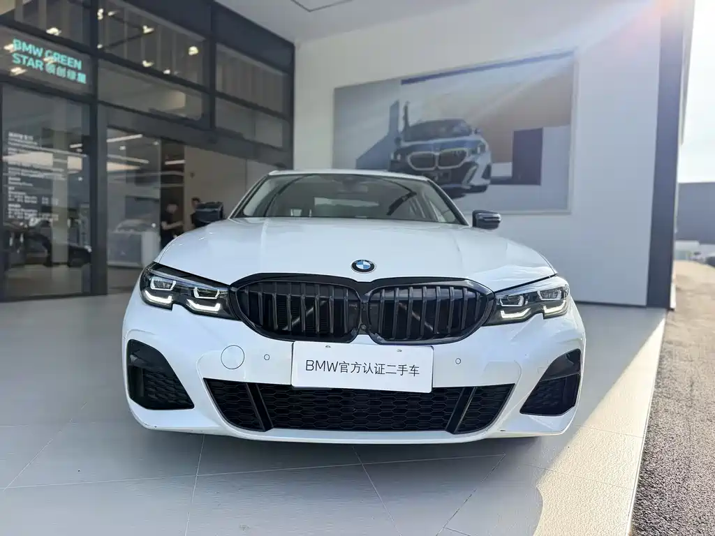 BMW 3 Series 2022 facelift 325i M Sports Night Package купить на сайте DeffCars