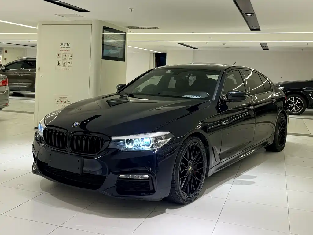 BMW 5 Series 2018 facelift 530Li leading M sports package купить на сайте DeffCars