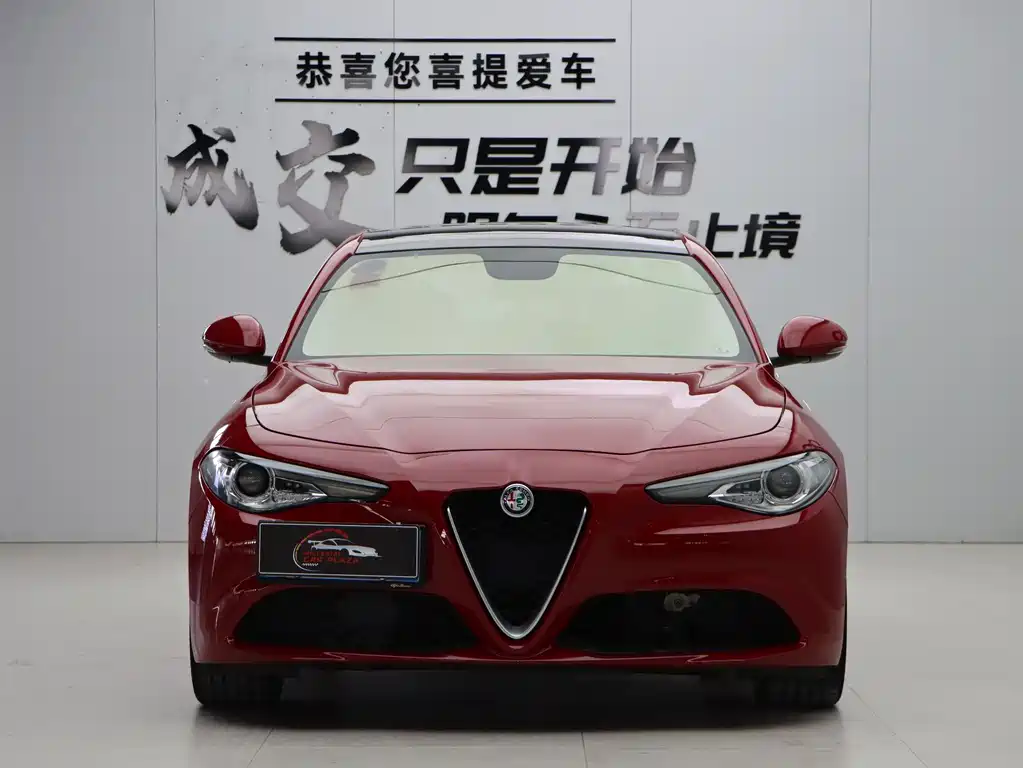 Giulia Juliet 2018 2.0T 200HP Luxury Edition Carbon Fiber Limited Edition купить на сайте DeffCars