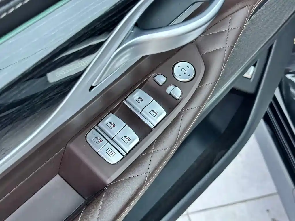 BMW 7 Series 2019 740Li Premium M Sport Kit купить на сайте DeffCars