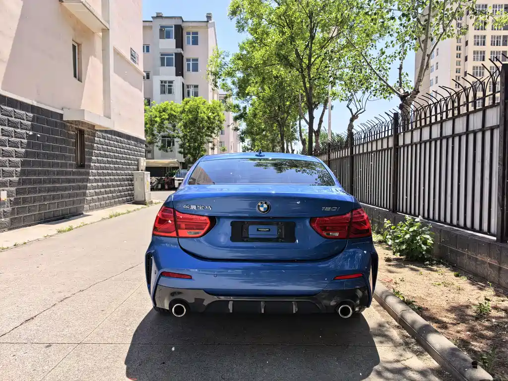 BMW 1 Series 2020 120i M Sports Package купить на сайте DeffCars