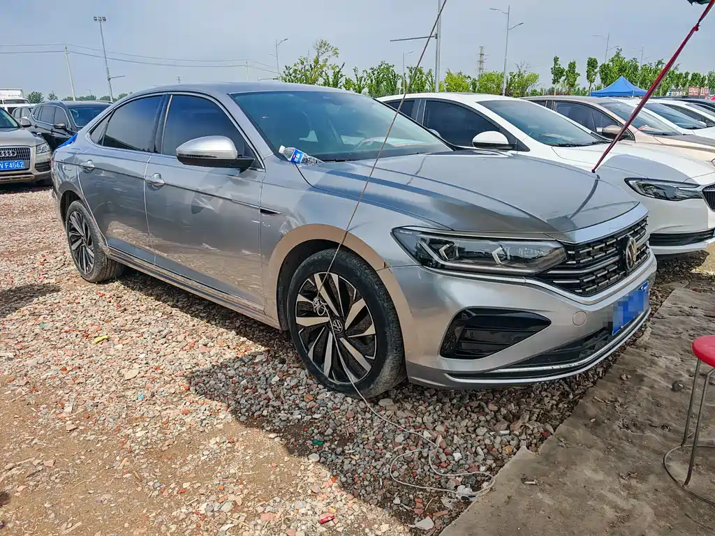 Passat 2022 330TSI Deluxe Edition купить на сайте DeffCars
