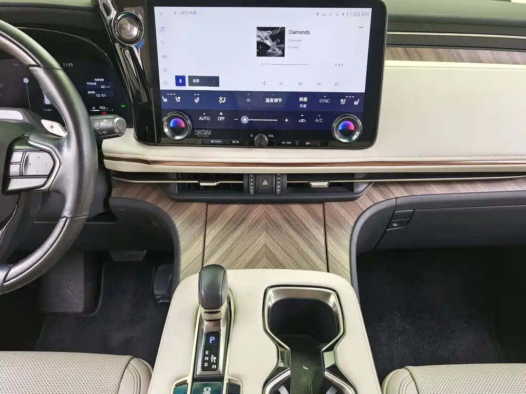 Lexus LM 2023 500h six-seater premium version купить на сайте DeffCars