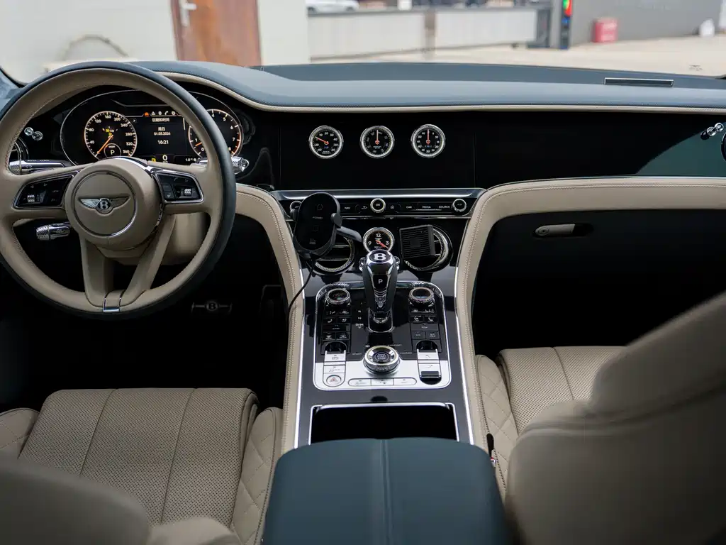 Continental 2020 4.0T GT V8 купить на сайте DeffCars