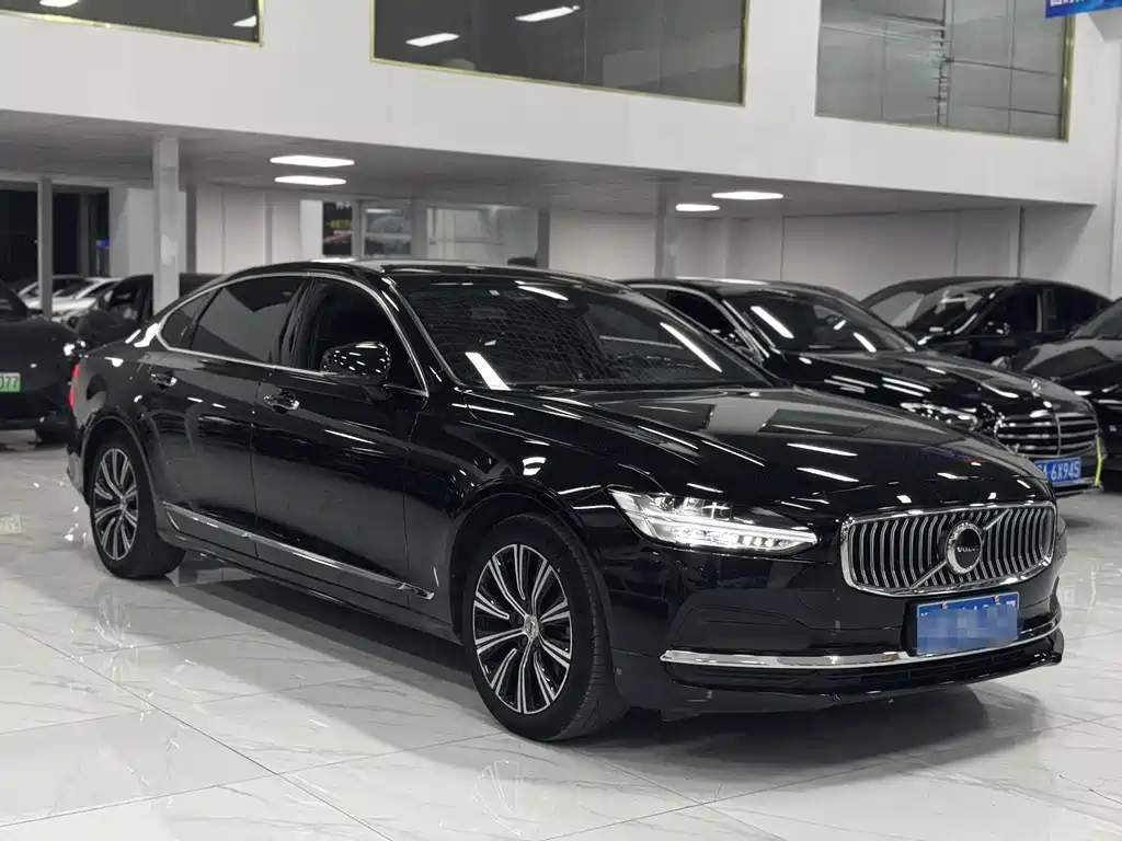 Volvo S90 2022 B5 Zhiyi Luxury Edition купить на сайте DeffCars
