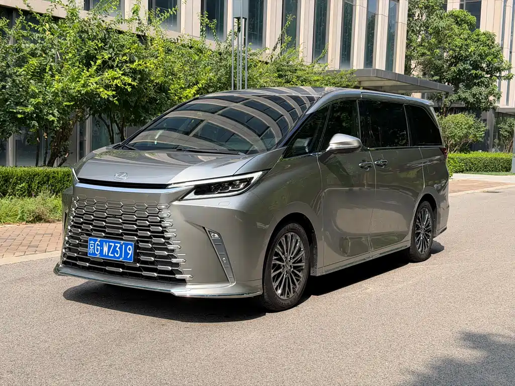Lexus LM 2023 350h seven-seat elegant version купить на сайте DeffCars