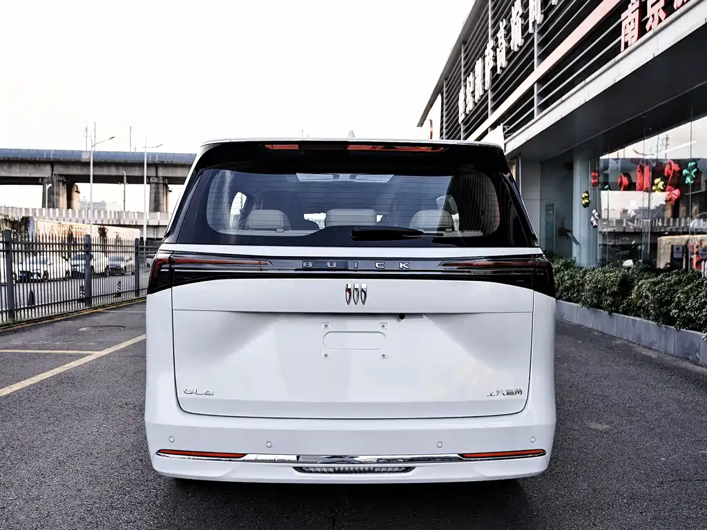 Buick GL8 2025 Land Business Class First Edition купить на сайте DeffCars