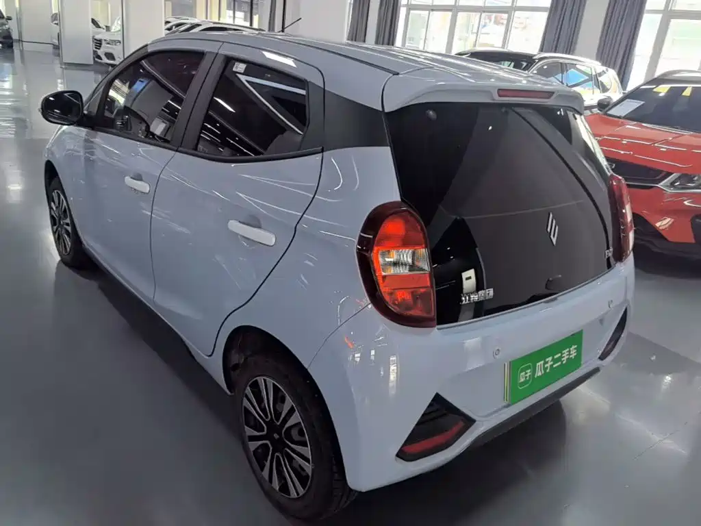 Yizhi EV2 2024 model 201km comfort model купить на сайте DeffCars