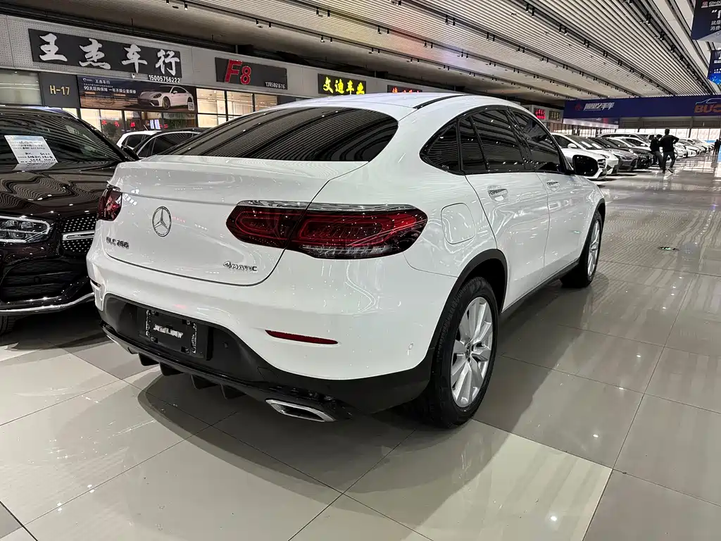 Mercedes-Benz GLC Coupe 2021 GLC 260 4MATIC Coupe SUV купить на сайте DeffCars