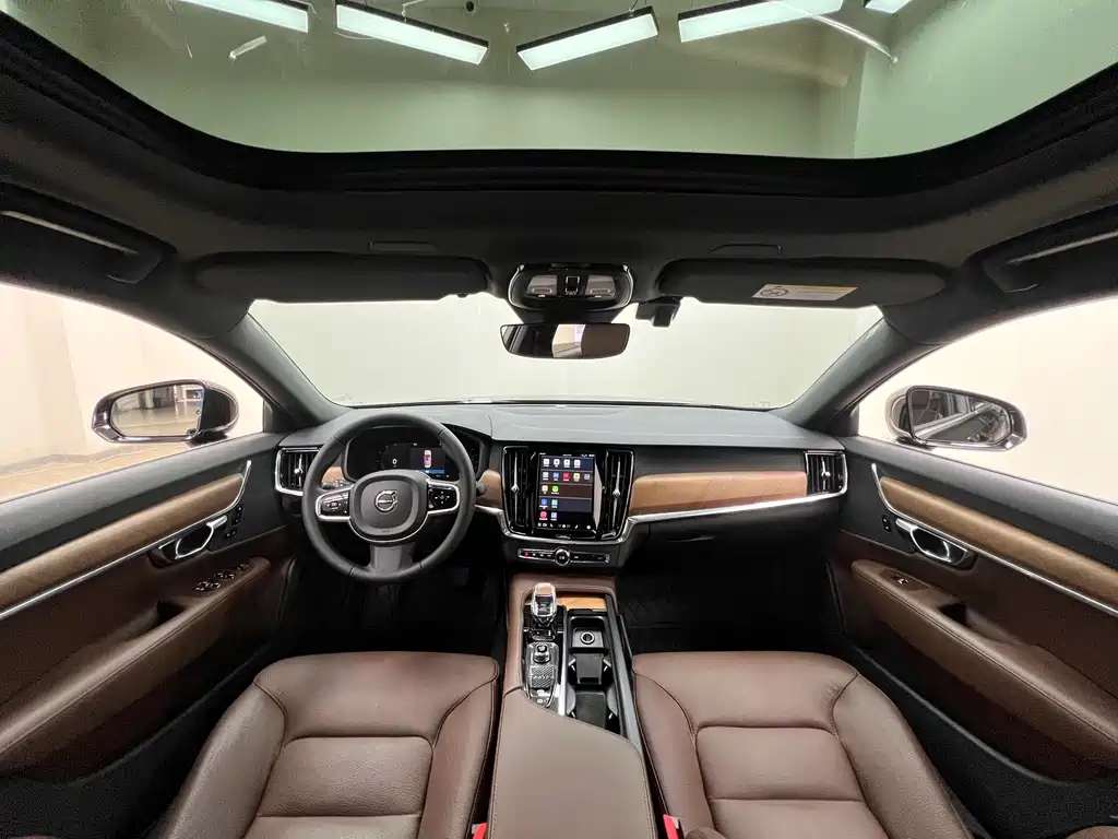 Volvo S90 2024 B5 Zhiyi Luxury Edition купить на сайте DeffCars