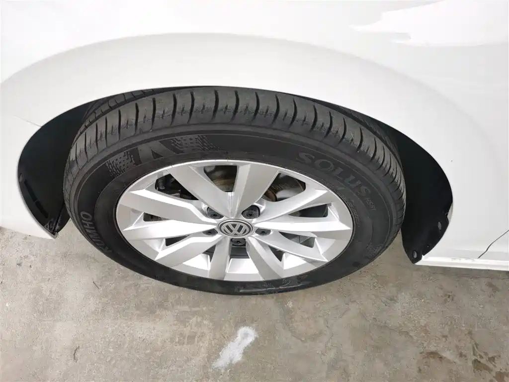 Bora 2020 1.5L automatic comfort model купить на сайте DeffCars