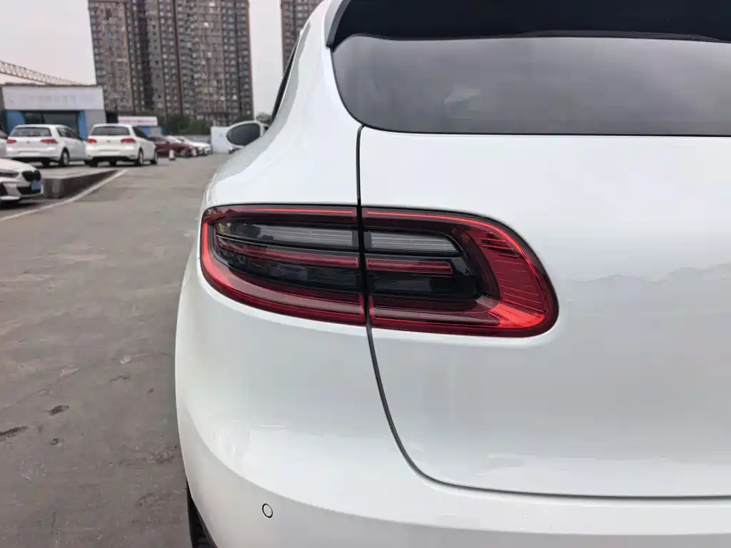 Macan 2014 Macan 2.0T купить на сайте DeffCars