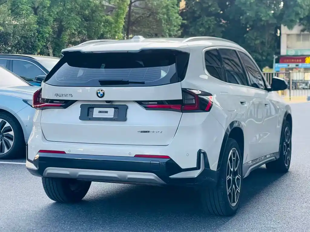 BMW X1 2023 sDrive25Li X Design Package купить на сайте DeffCars