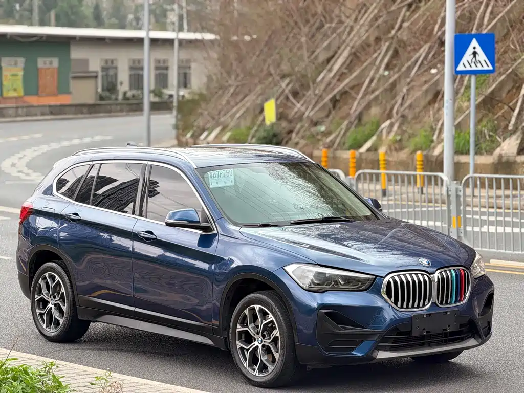 BMW X1 2021 sDrive25Li Leading Model купить на сайте DeffCars