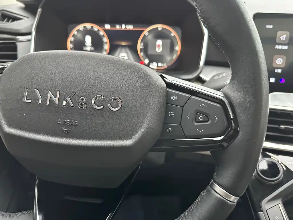 Lynk & Co 06 EM-P 2022 PHEV 84KM Range Edition Pro купить на сайте DeffCars