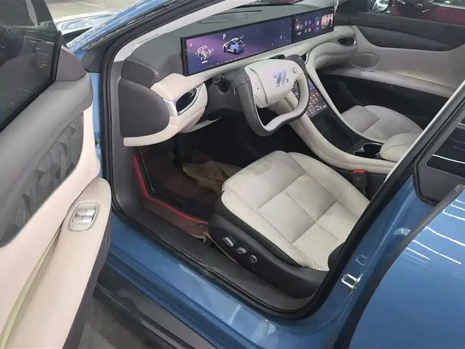 Zhiji L6 2024 Max Standard Edition купить на сайте DeffCars