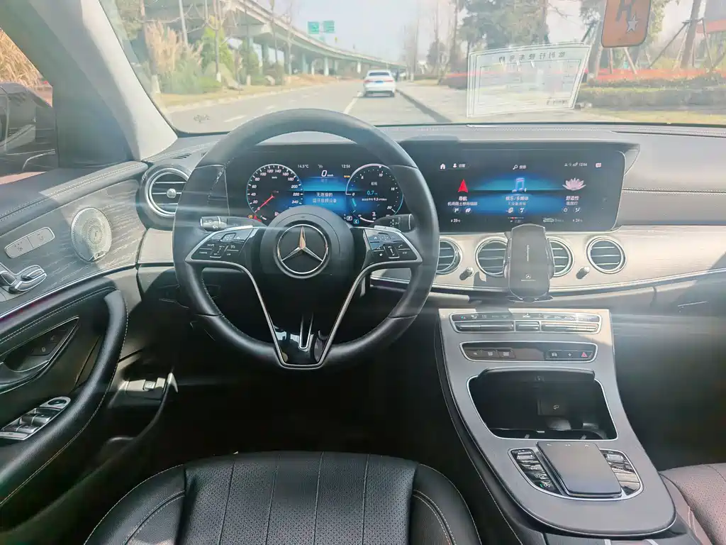 Mercedes-Benz E-Class 2023 E 300 L Luxury Model купить на сайте DeffCars