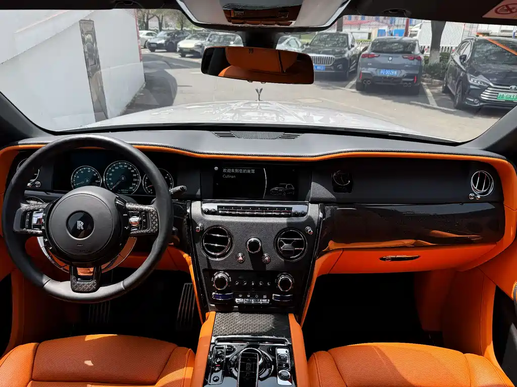 Cullinan 2020 Black Badge купить на сайте DeffCars