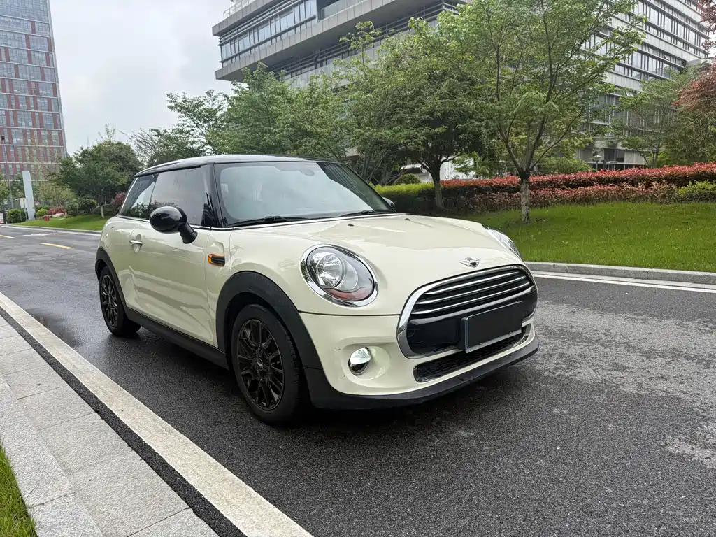 MINI 2016 1.5T COOPER купить на сайте DeffCars