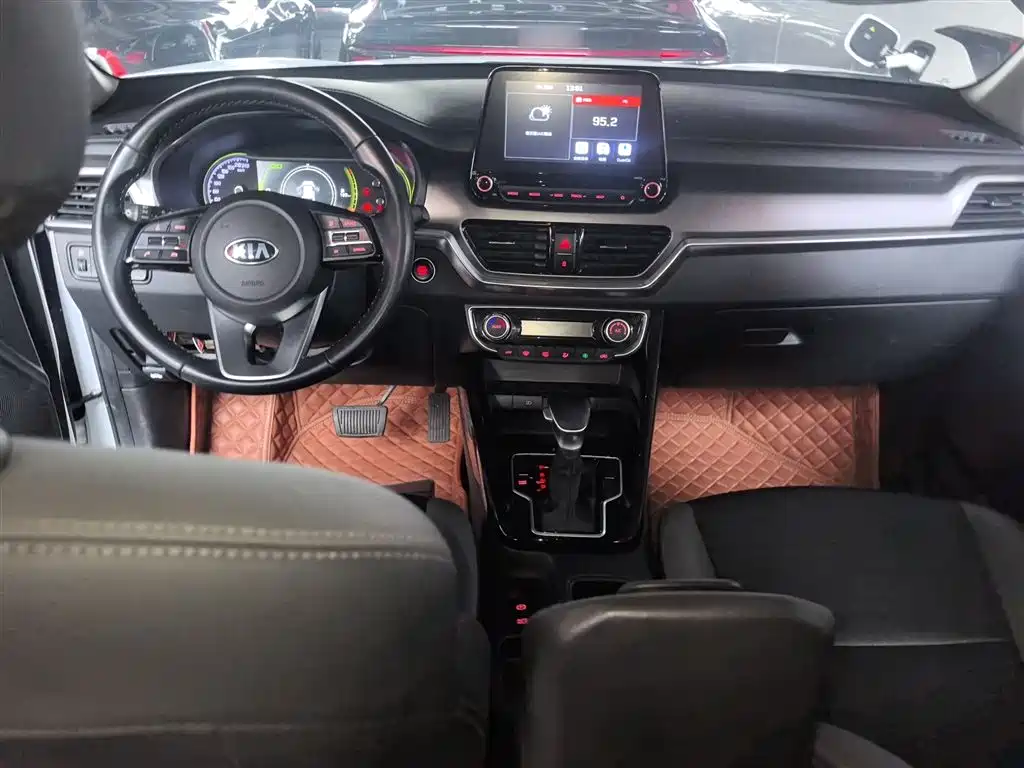 Zhipao 2019 2.0L Automatic Smart Enjoy Deluxe Edition купить на сайте DeffCars
