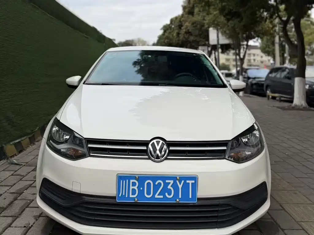 Polo 2016 1.4L manual fashion model купить на сайте DeffCars