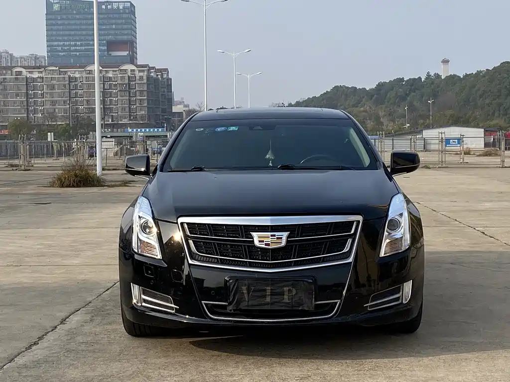Cadillac XTS 2013 28T leading model купить на сайте DeffCars
