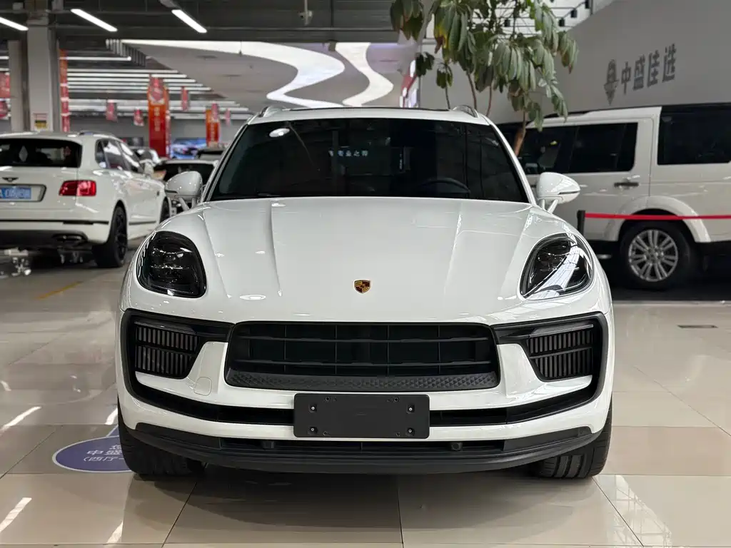 Macan 2024 Macan S 2.9T купить на сайте DeffCars