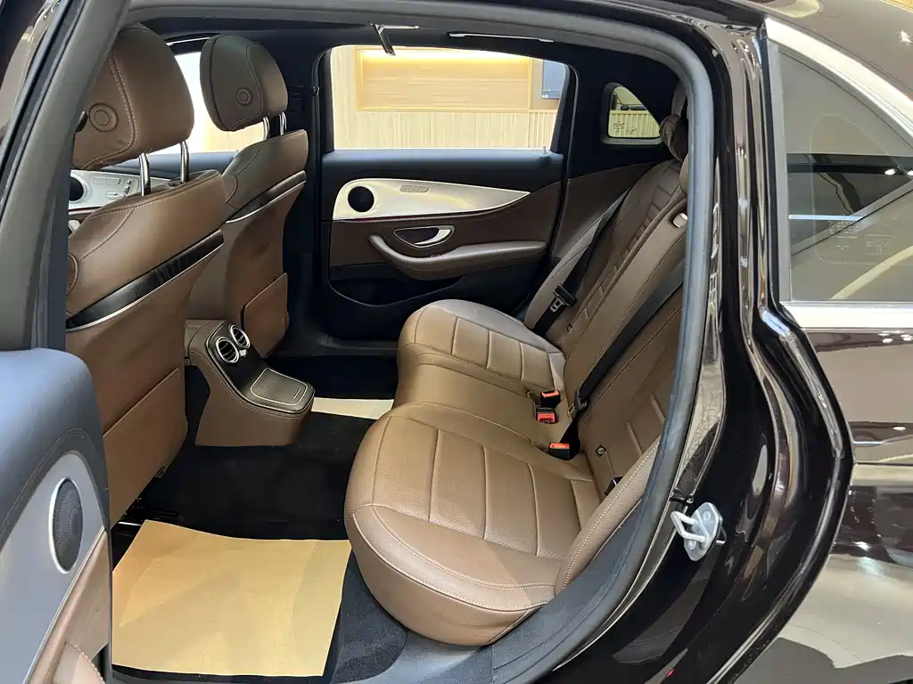 Mercedes-Benz E-Class 2023 E 300 L Sporty and Fashionable купить на сайте DeffCars