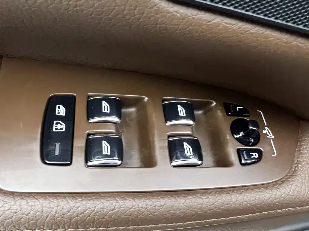 Volvo S90 2021 B5 Zhiyi Luxury Edition купить на сайте DeffCars