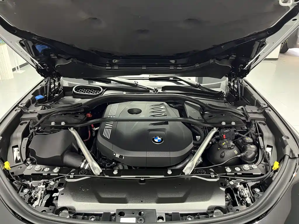 BMW 7 Series 2023 735Li M Sports Package купить на сайте DeffCars