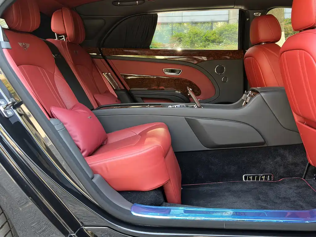 Mulsanne 2017 6.8T long wheelbase version купить на сайте DeffCars