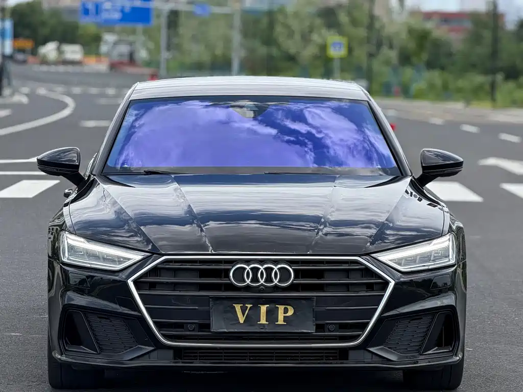 Audi A7 2023 45 TFSI Premium Selection купить на сайте DeffCars