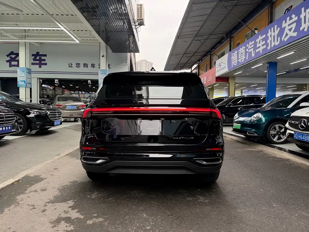 Voyager 2023 2.0T four-wheel drive exclusive edition купить на сайте DeffCars