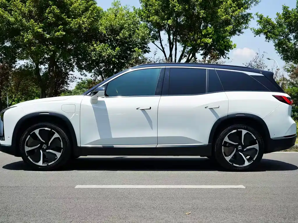 NiO ES8 2020 415km Signed Seven Seater Edition купить на сайте DeffCars