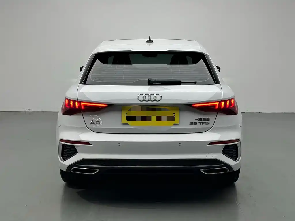 Audi A3 2024 Sportback 35 TFSI Fashion Sporty купить на сайте DeffCars