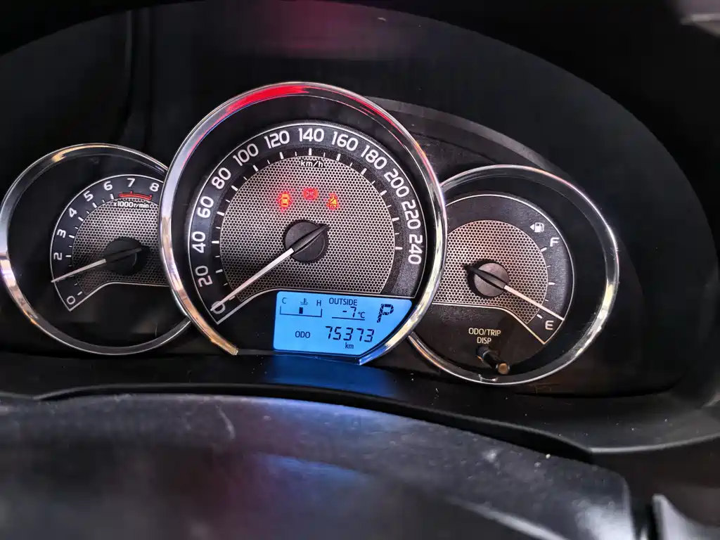 Corolla 2017 1.6L CVT GL купить на сайте DeffCars