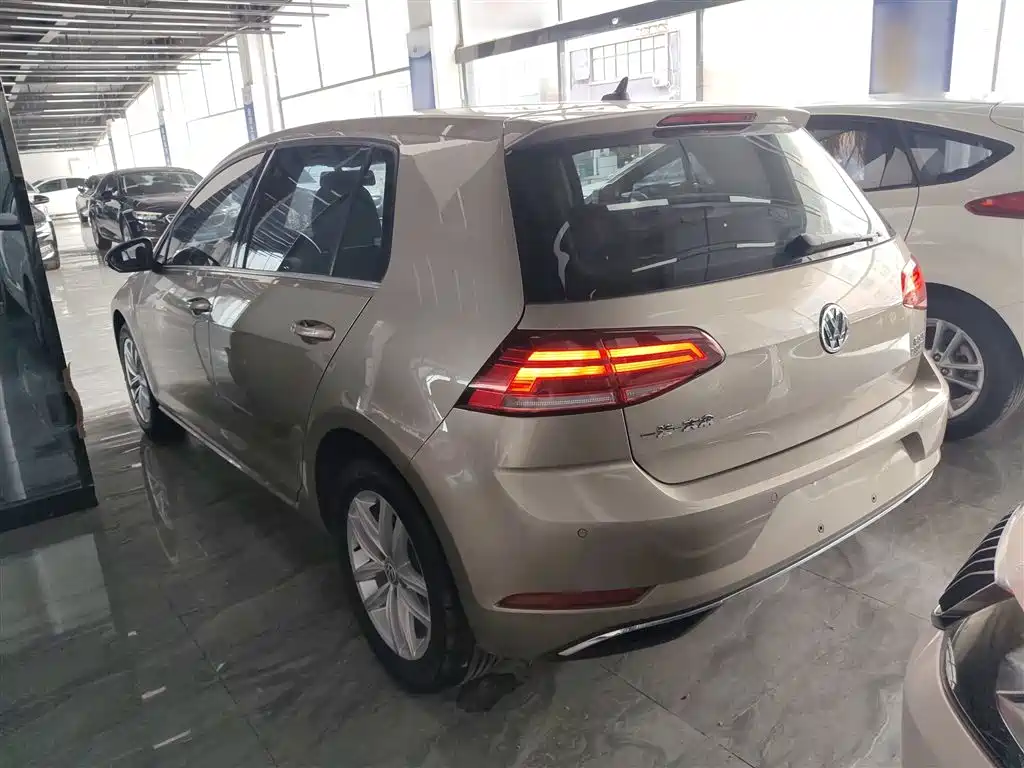Golf 2019 200TSI DSG Comfort and Progress Edition National VI купить на сайте DeffCars