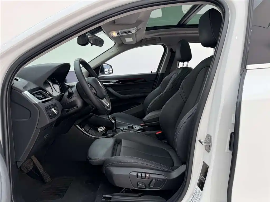 BMW X2 2020 sDrive20i M Off-Road Package купить на сайте DeffCars