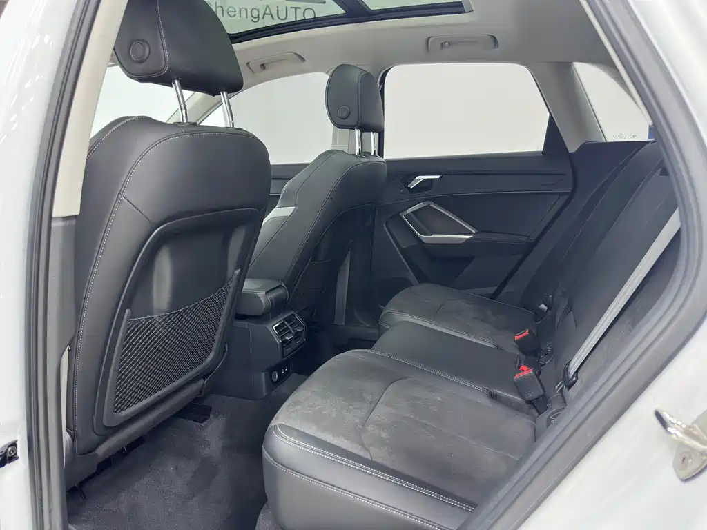 Audi Q3 2022 35 TFSI Fashionable and Dynamic купить на сайте DeffCars