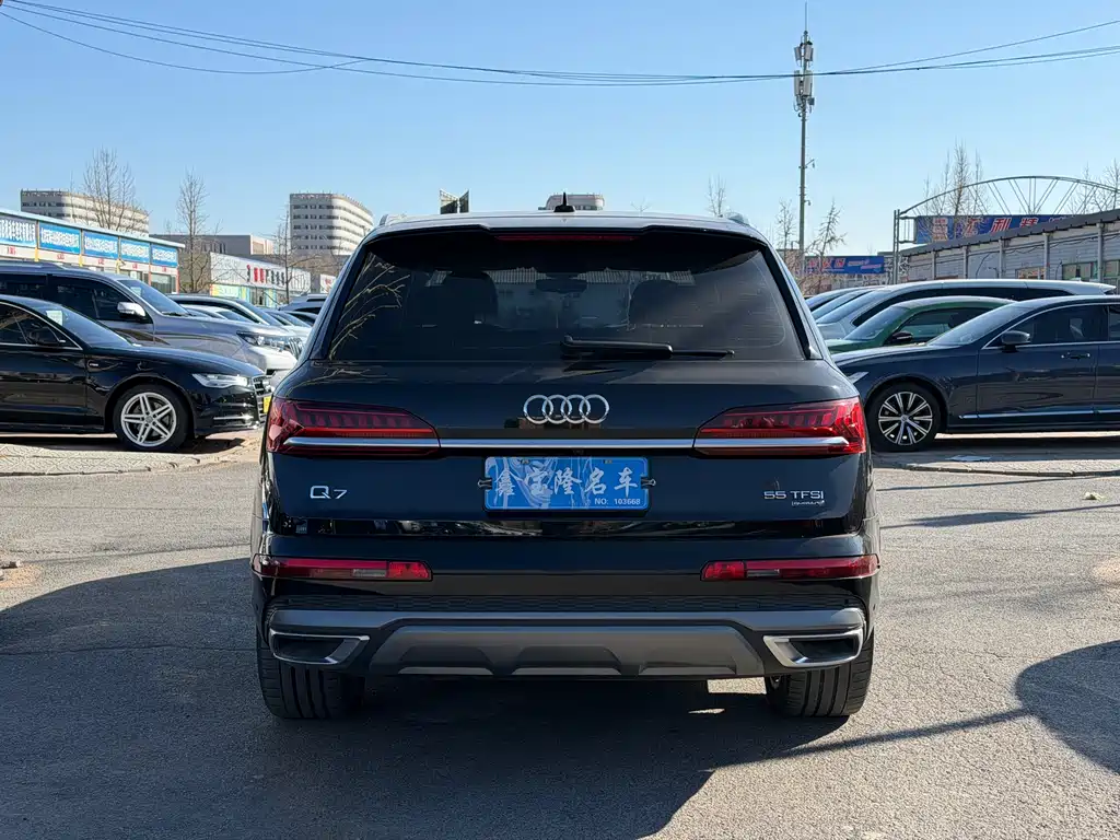 Audi Q7 2022 55 TFSI quattro S line sports купить на сайте DeffCars